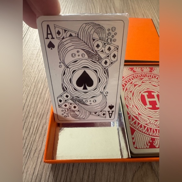 HERMÈS Playing Cards Set. ♠️♦️♥️♣️🎴 - Picture 3 of 8